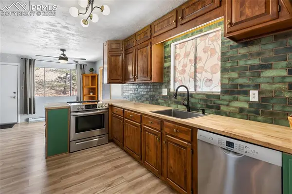 5060 County Road 1, Cripple Creek, CO 80813