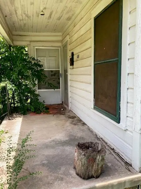 253 Graham Avenue, Bonham, TX 75418