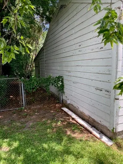 253 Graham Avenue, Bonham, TX 75418