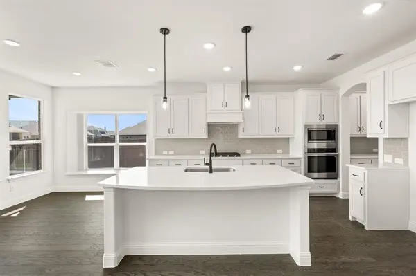 7800 Barley Field Street, Joshua, TX 76058