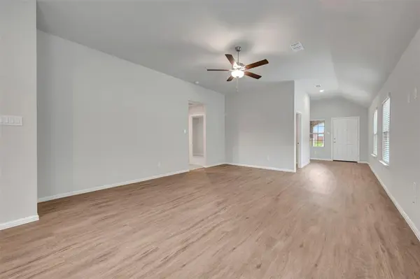 7003 Butterfield Drive, Sanger, TX 76266