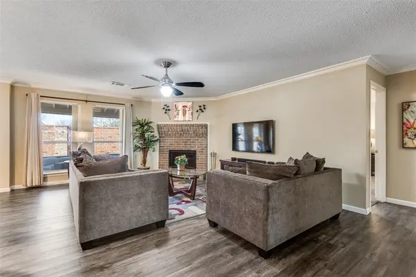 8009 Trophy Court, Rowlett, TX 75089