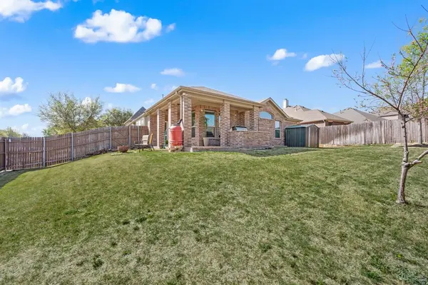 2529 Trailhead Drive, Fort Worth, TX 76177