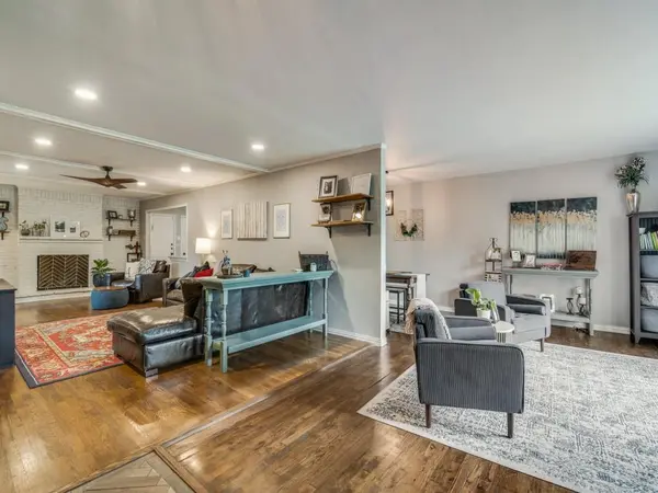 2505 Fenestra Drive, Dallas, TX 75228