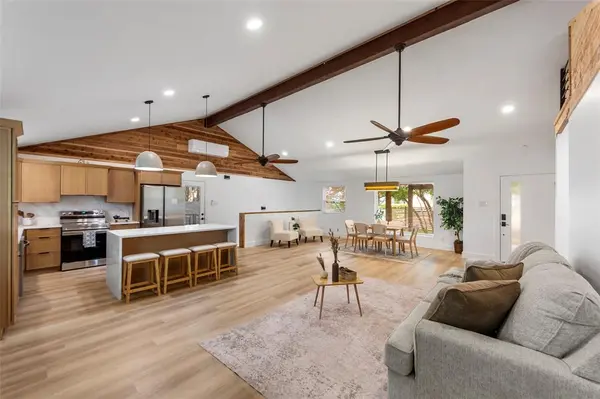 7041 Freemont Street, Dallas, TX 75231