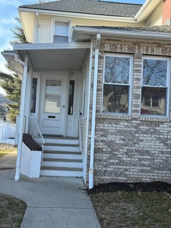 422 Lafayette Ave, Hawthorne Boro, NJ 07506