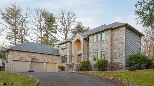 140 Parlin Ln, Watchung Boro, NJ 07069