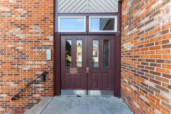 779 Riverside Ave, Lyndhurst Twp., NJ 07071