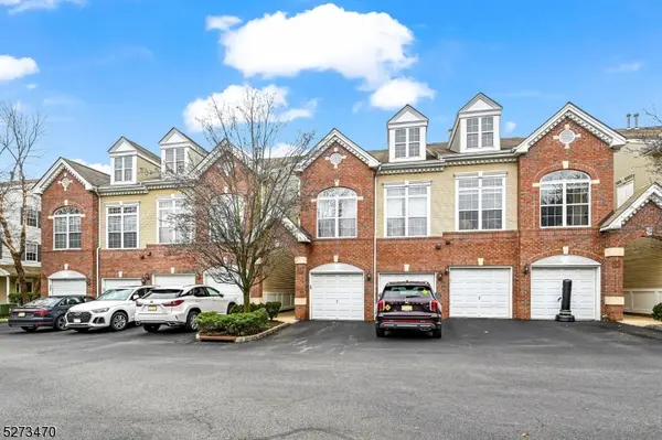 106 Rock Creek Dr, Clifton City, NJ 07014