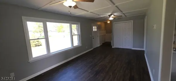 16 Abrams Rd, Holland Twp., NJ 08848