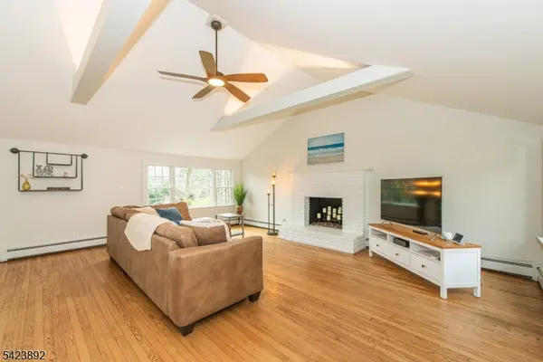 289 Boulevard, Mountain Lakes Boro, NJ 07046