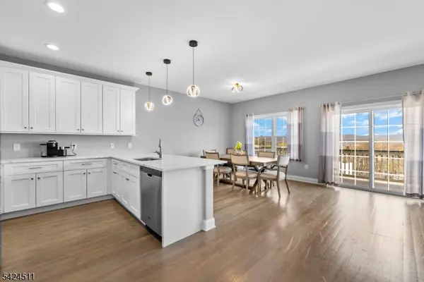 64 Halina Ln, Butler Boro, NJ 07405