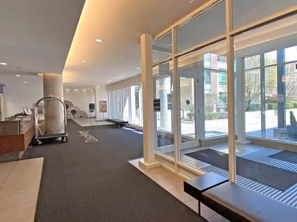 15 Singer CT #Ph06, Toronto C15, ON M2K 0B1