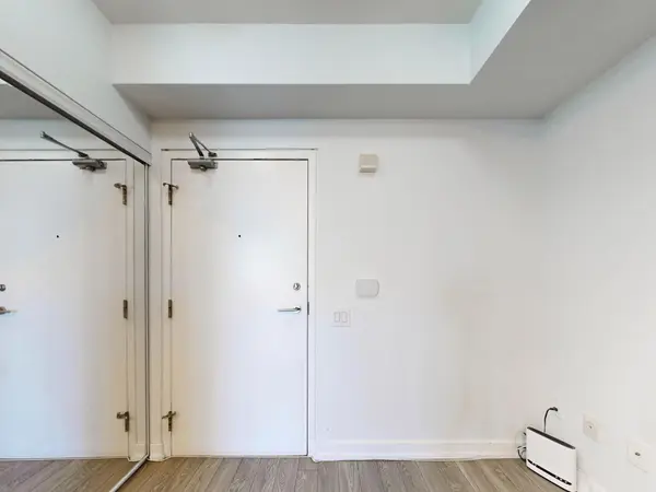 15 Singer CT #Ph06, Toronto C15, ON M2K 0B1