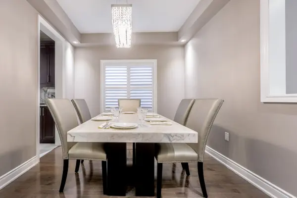 228 FLEETWOOD DR, Oshawa, ON L1K 3E7