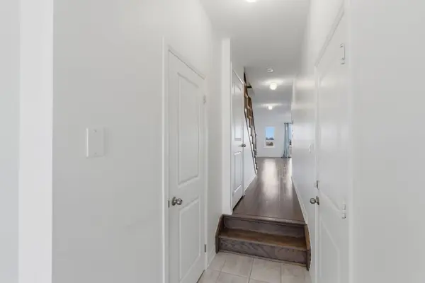 152 Sailors LNDG, Clarington, ON L1C 7G4