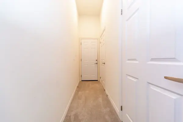 1126 Baltic LN, Pickering, ON L1X 0G9