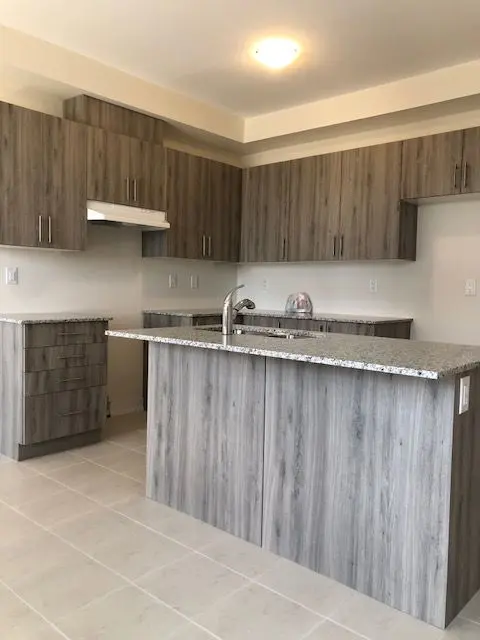 21 Mikayla LN, Markham, ON L6B 1R1