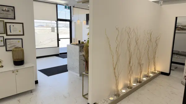 16925 Yonge ST #22, Newmarket, ON L3Y 5Y1