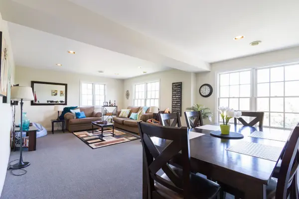 359-363 Duckworth ST, Barrie, ON L4M 3X8