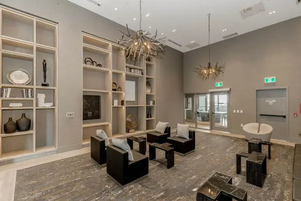 2450 OLD BRONTE RD #209, Oakville, ON L6M 5P6