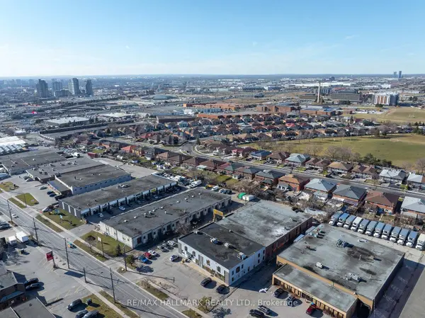 230 Eddystone AVE #201A, Toronto W05, ON M3N 1H7