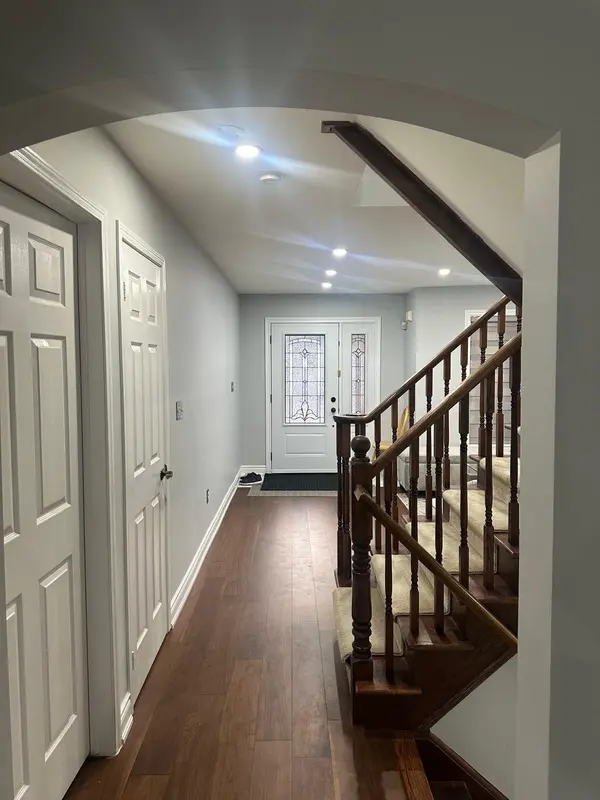 1657 Samuelson CIR, Mississauga, ON L5N 7Z8