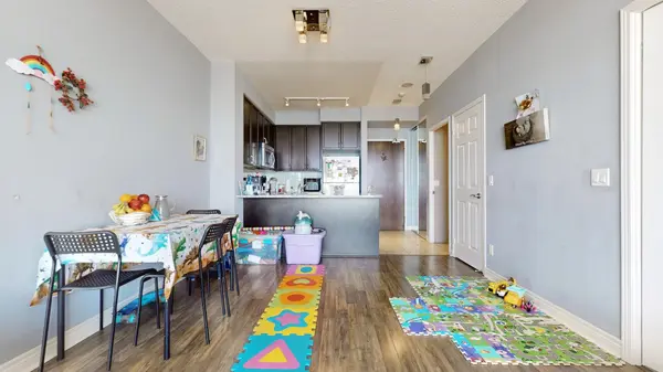 339 Rathburn RD W #2103, Mississauga, ON L5B 0C8