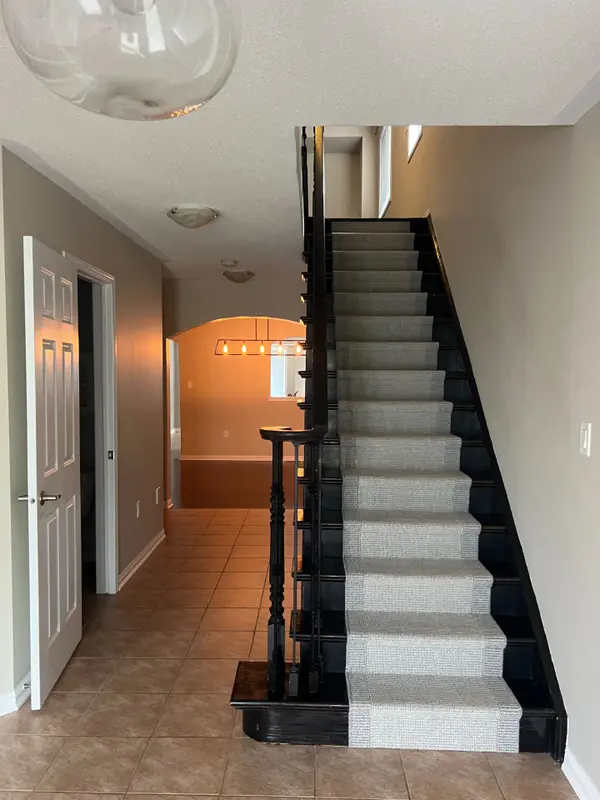 870 Mcewan DR, Milton, ON L9T 6P5