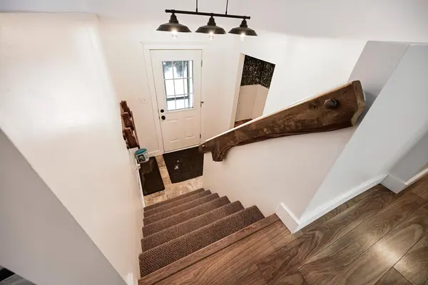 9 Peryl RD, Front Of Yonge, ON K0E 1R0