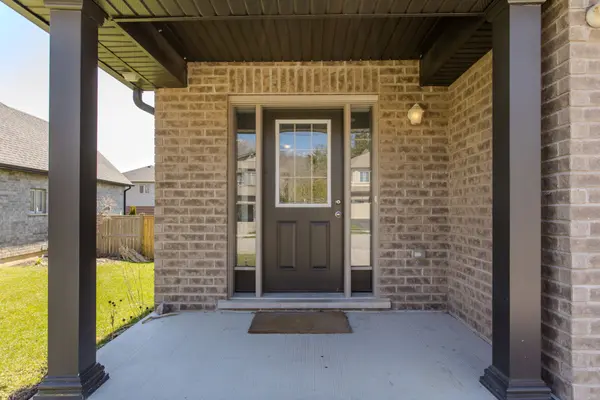 246 Woodway TRL, Norfolk, ON N3Y 0C7