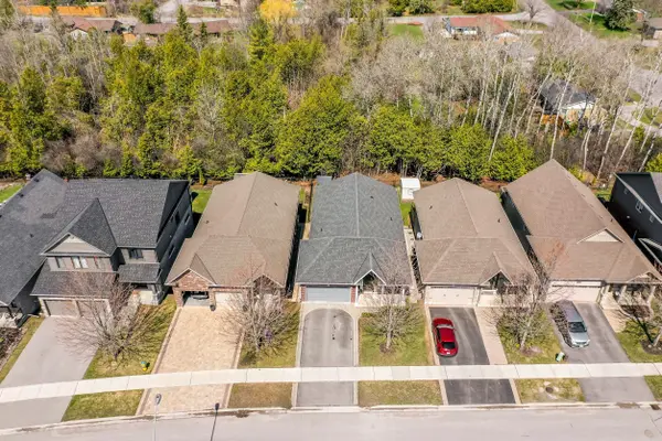 458 Raymond ST, Peterborough, ON K9H 0G9