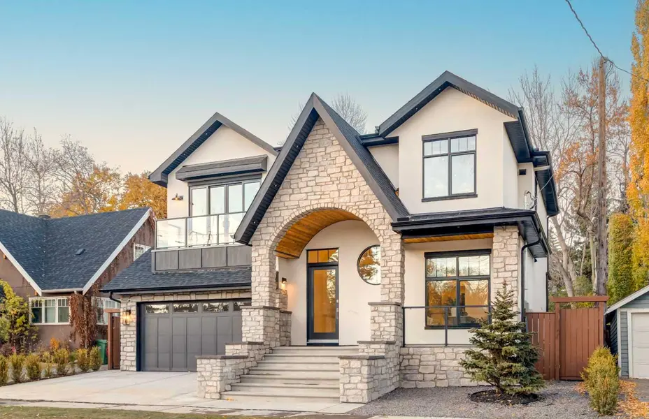 412 40 AVE SW, Calgary, AB T2S 0X6