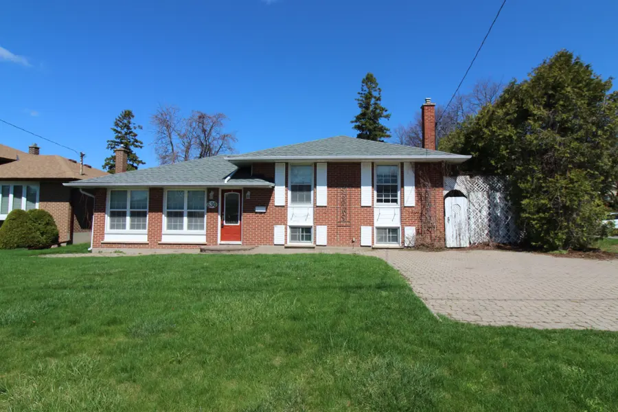 630 Buchan AVE, Oshawa, ON L1J 3A3
