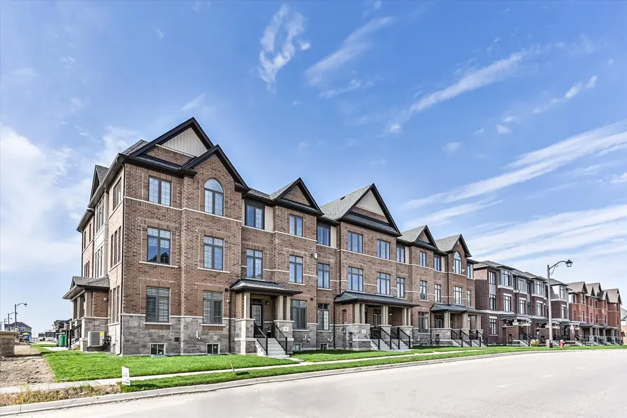 3 Petch AVE, Caledon, ON L4C 0Y9