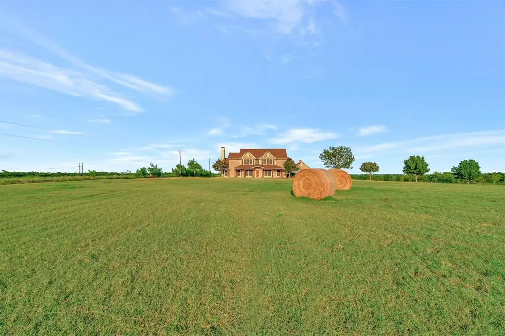 1810 Longbranch Road, Waxahachie, TX 76065
