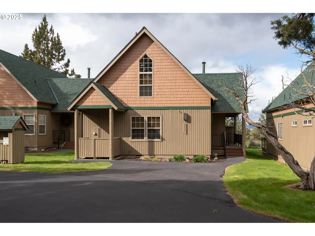 8825 SW CANYON WREN CT, Redmond, OR 97756