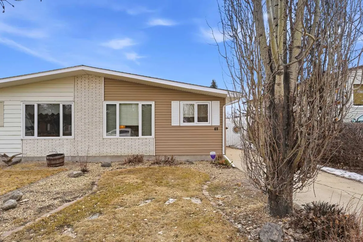 69 Wright AVE, Red Deer, AB T4N 5X5