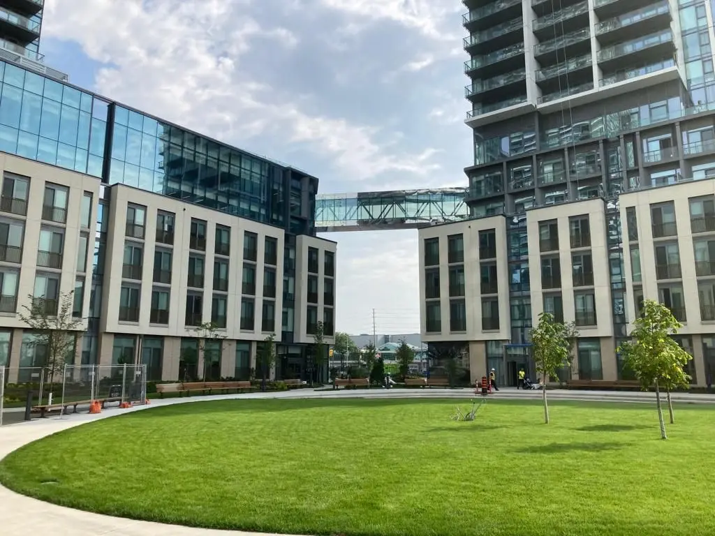 7890 Jane ST #4707, Vaughan, ON L4K 0K9