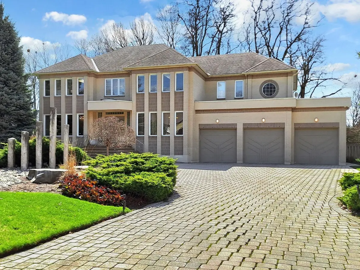 145 Renaissance CT, Vaughan, ON L4J 7W4