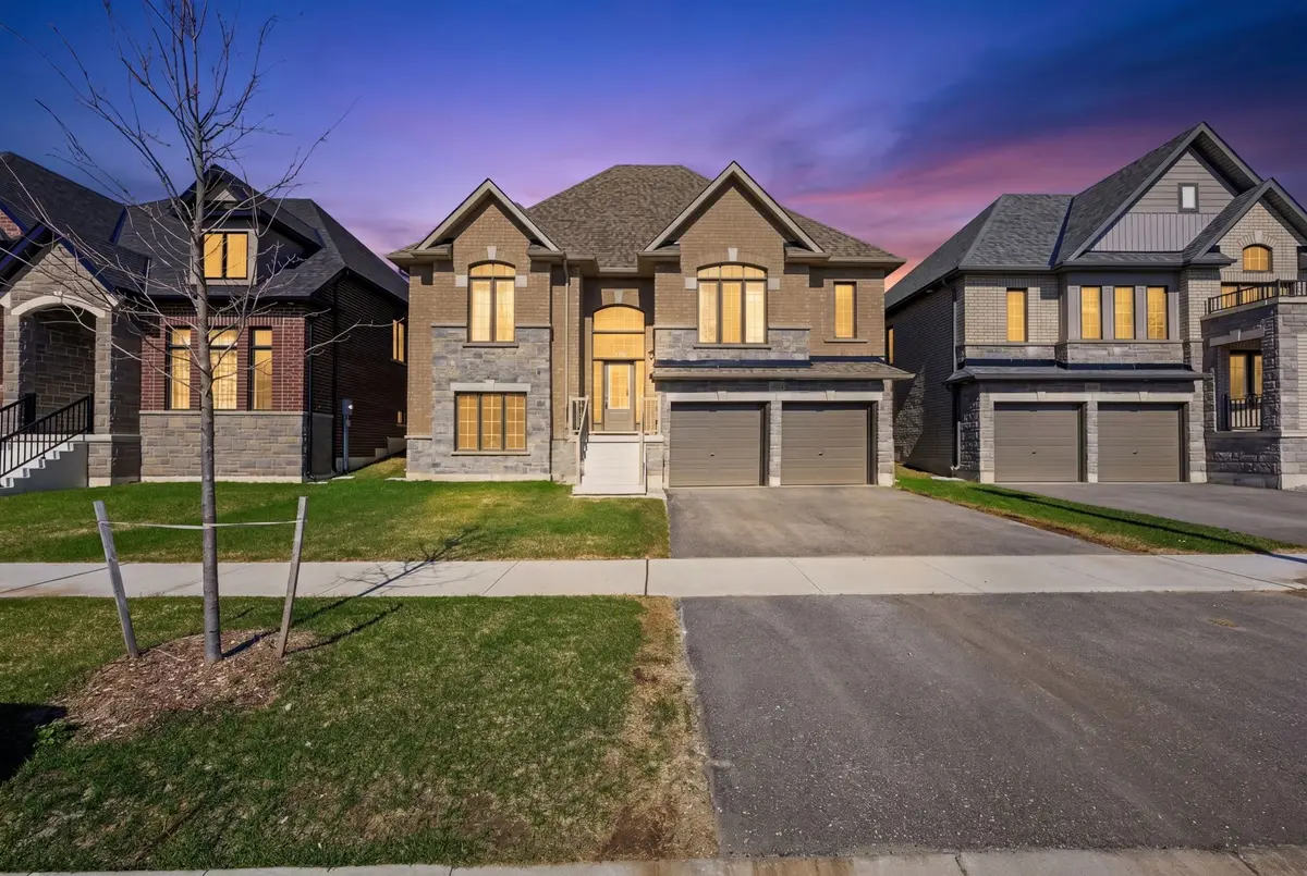 2962 Monarch DR, Orillia, ON L3V 8M8