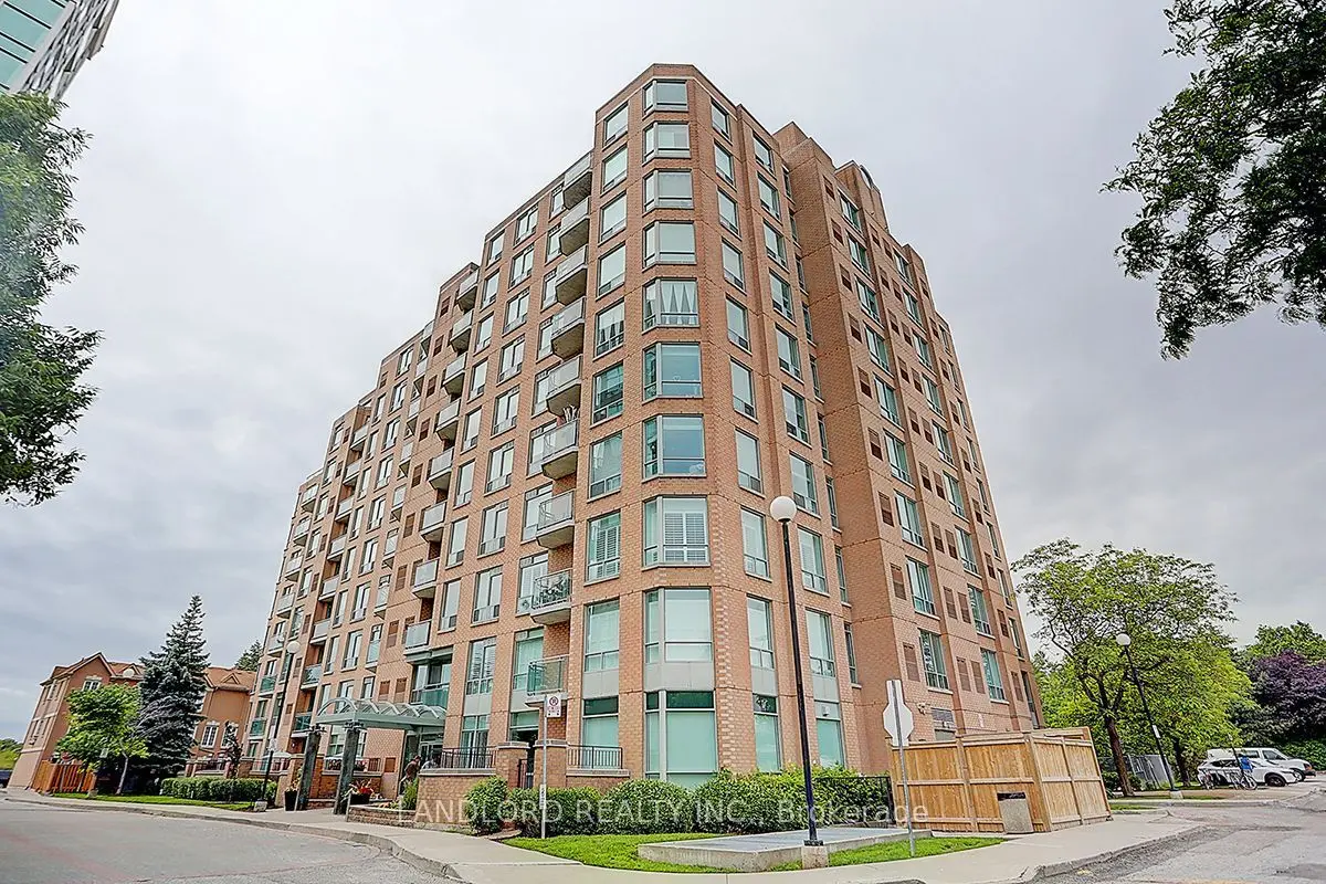 190 Manitoba ST #811, Toronto W06, ON M8Y 3Y8