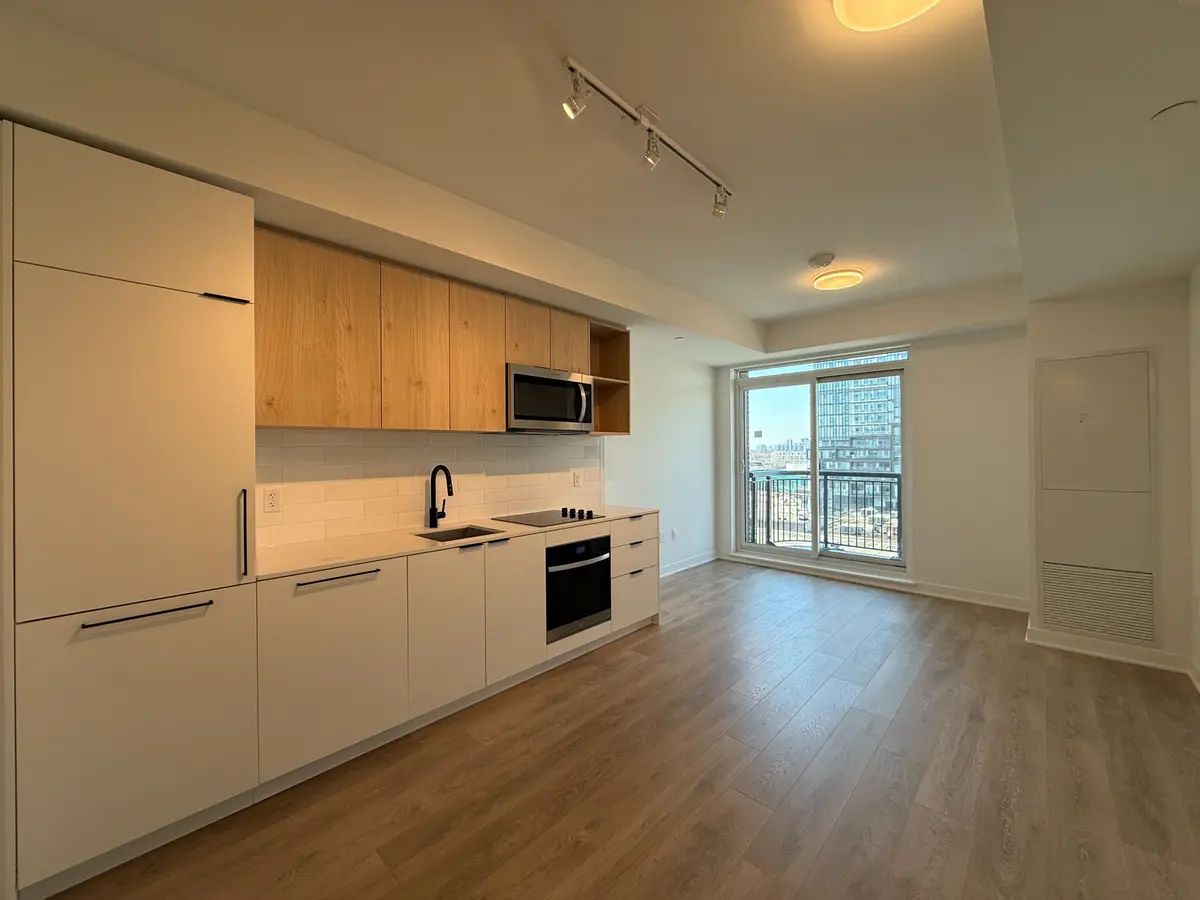 1185 Dupont ST #513, Toronto W02, ON M6H 0G5