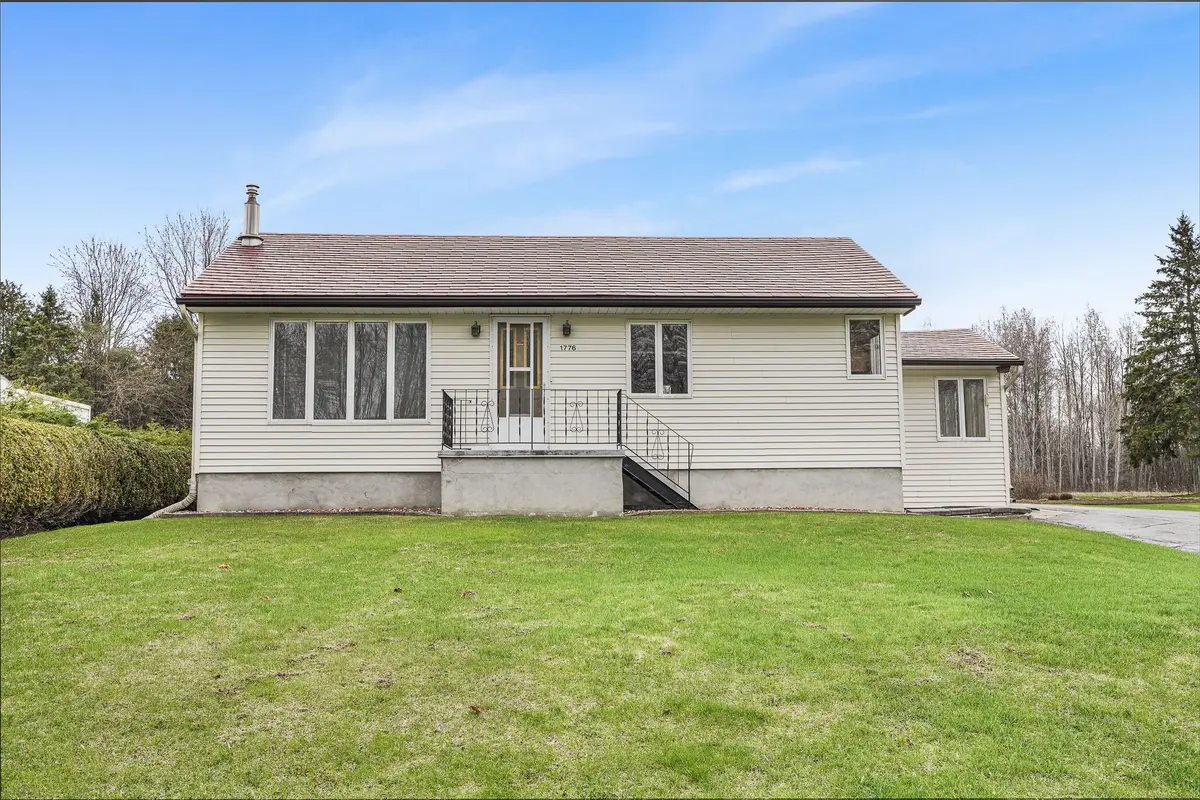 1776 Labonte ST, Clarence-rockland, ON K0A 1N0