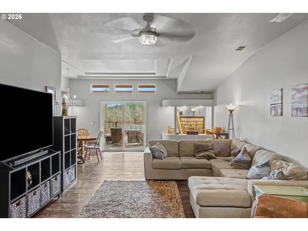 16310 OAKDALE RD, Dallas, OR 97338