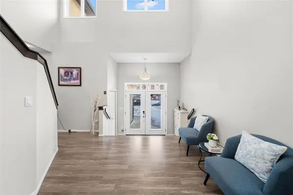 54 Daylan Marshall Gate, Winnipeg, MB R2P 1X9