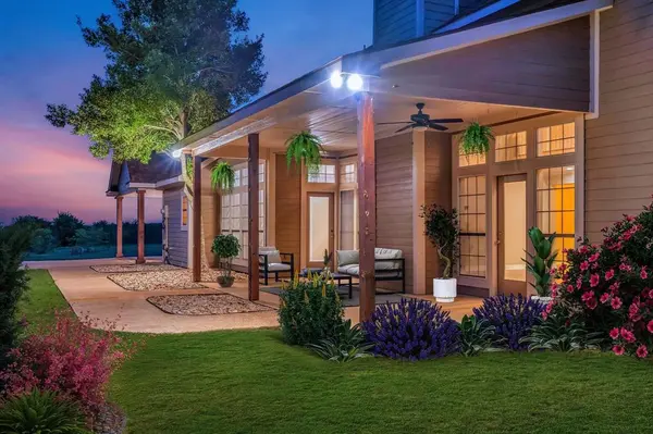 1810 Longbranch Road, Waxahachie, TX 76065