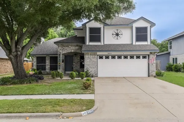 2813 White Oak Drive, Grand Prairie, TX 75052