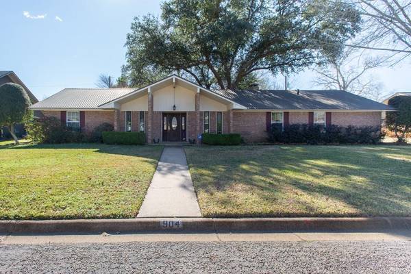 904 Clifford Street,  Athens,  TX 75751