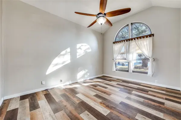 809 Glenwood Court, Mckinney, TX 75071